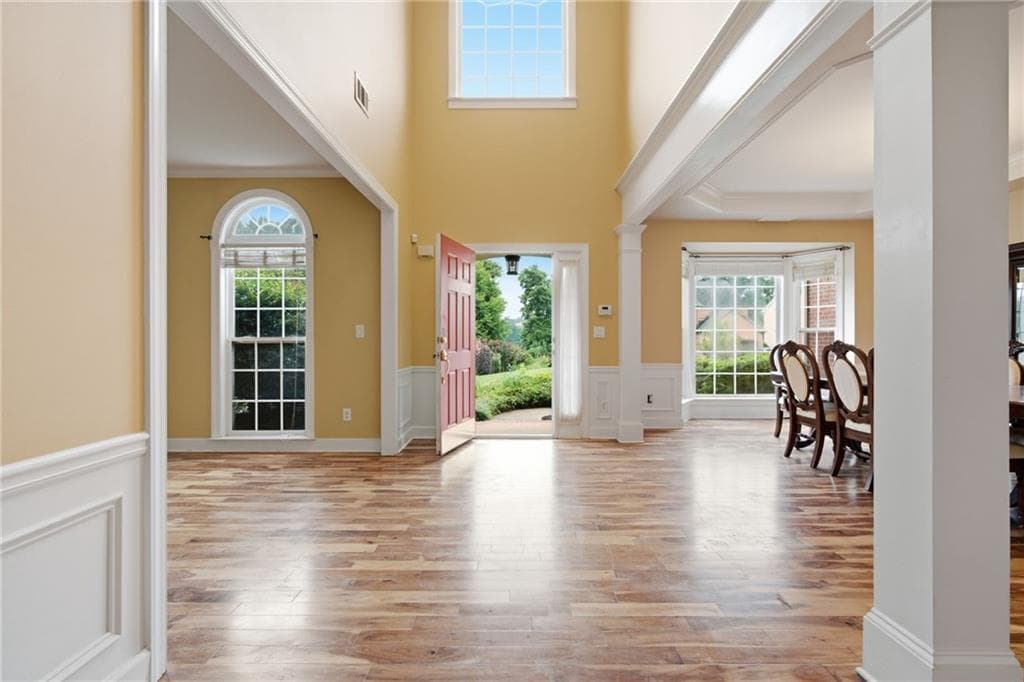 5 bedroom, 4 bathroom, 3,425 sq ft single family residence for sale at 1125 Mountclaire Drive, Cumming, GA 30041 — photo 2