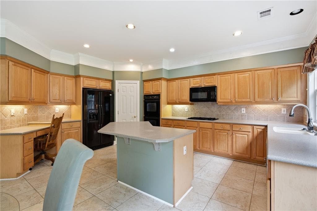5 bedroom, 4 bathroom, 3,425 sq ft single family residence for sale at 1125 Mountclaire Drive, Cumming, GA 30041 — photo 5