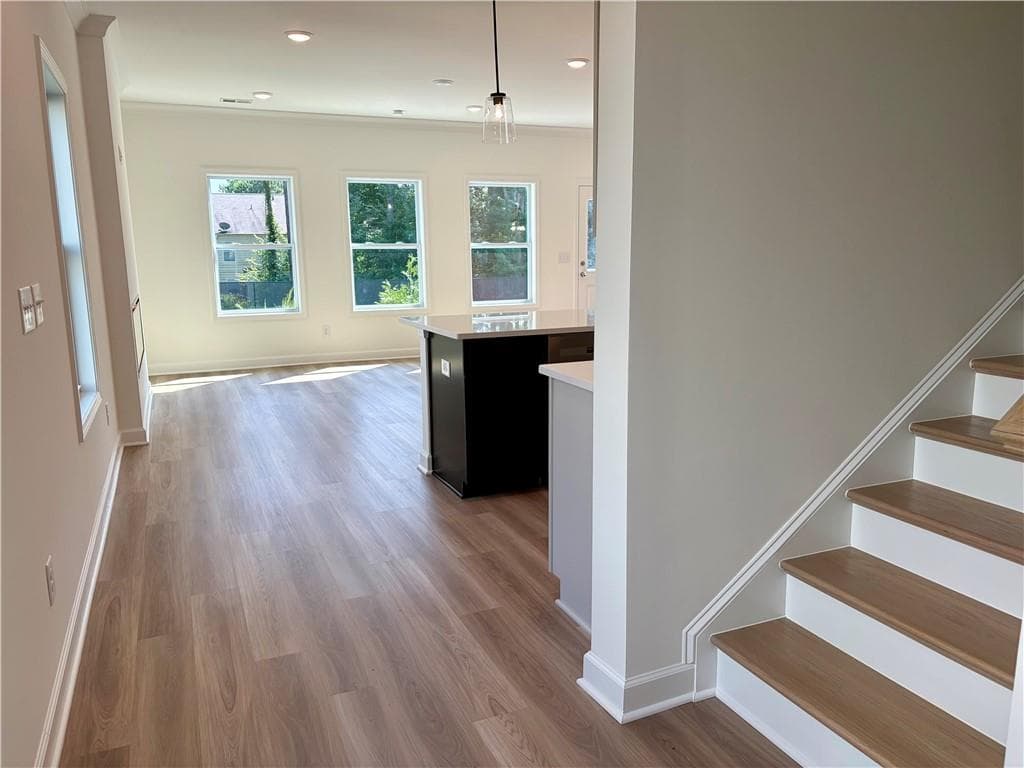 3 bedroom, 3 bathroom, 1,805 sq ft townhouse for sale at 324 Colsen Drive, Acworth, GA 30102 — photo 4