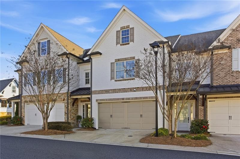 4 bedroom, 5 bathroom, 2,792 sq ft townhouse for sale at 561 Stone Field Run, Marietta, GA 30060 — photo 1 of 30