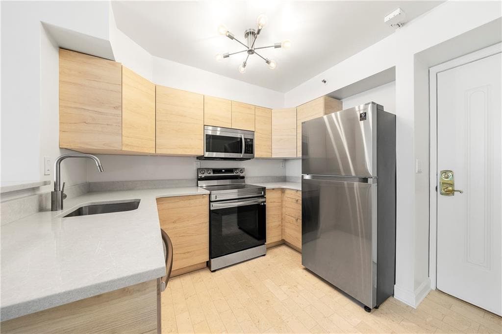 1 bedroom, 1 bathroom, 543 sq ft condominium for sale at 2870 Pharr Court 1808, Atlanta, GA 30305 — photo 3