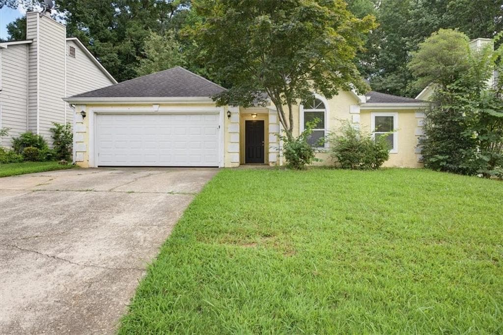 3 bedroom, 2 bathroom, 1,428 sq ft single family residence for sale at 2710 Waterford Park Drive, Lawrenceville, GA 30044