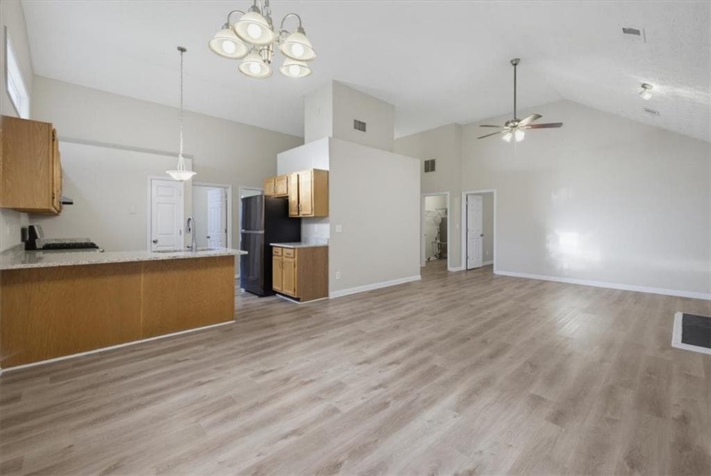 3 bedroom, 2 bathroom, 1,428 sq ft single family residence for sale at 2710 Waterford Park Drive, Lawrenceville, GA 30044 — photo 9
