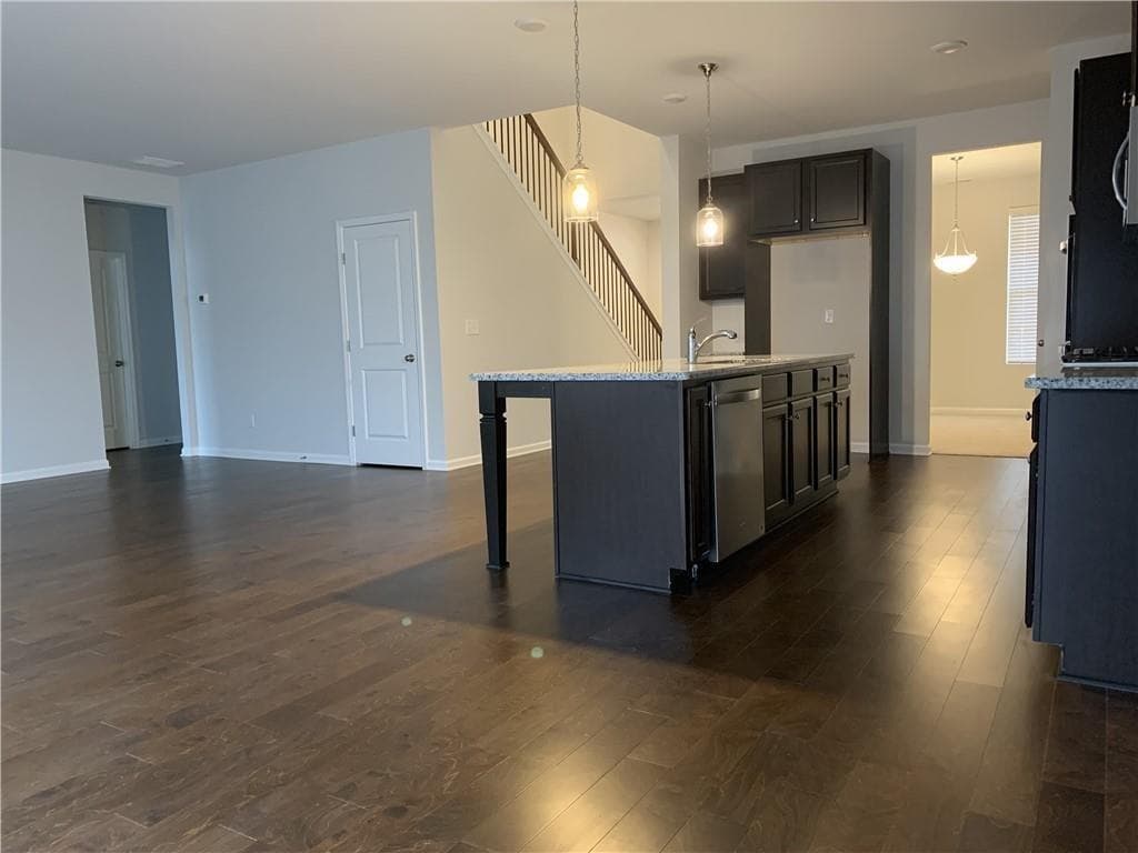 4 bedroom, 3 bathroom, 2,908 sq ft single family residence for rent at 430 Broadmoor Drive, Braselton, GA 30517 for $2,300 a month — photo 5