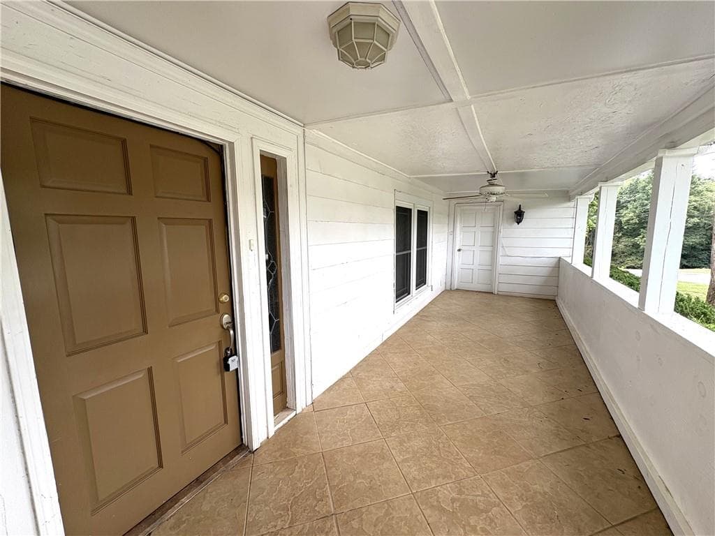 4 bedroom, 2 bathroom, 2,388 sq ft single family residence for rent at 599 Gordon Street, Jefferson, GA 30549 for $2,220 a month — photo 5