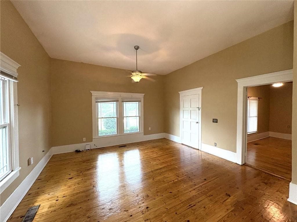 4 bedroom, 2 bathroom, 2,388 sq ft single family residence for rent at 599 Gordon Street, Jefferson, GA 30549 for $2,220 a month — photo 6