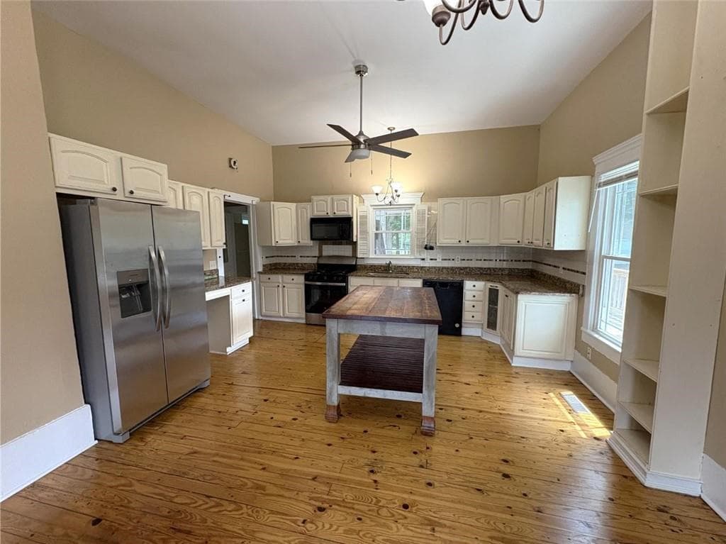 4 bedroom, 2 bathroom, 2,388 sq ft single family residence for rent at 599 Gordon Street, Jefferson, GA 30549 for $2,220 a month — photo 7