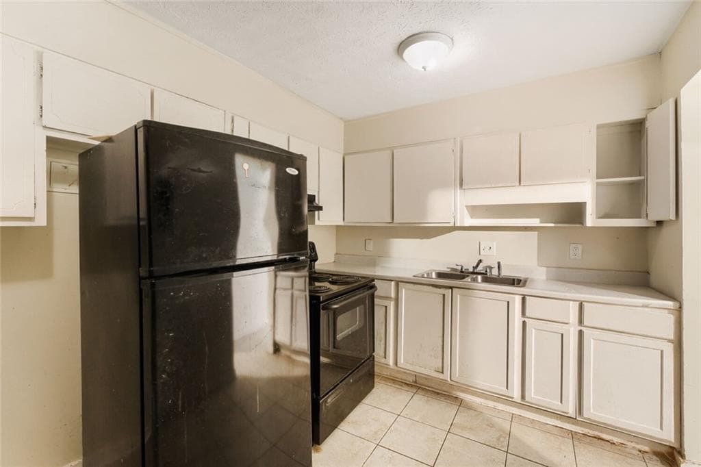 4 bedroom, 2 bathroom, 1,344 sq ft condominium for sale at 1789 Whitehall Forest Court, Atlanta, GA 30316 — photo 2