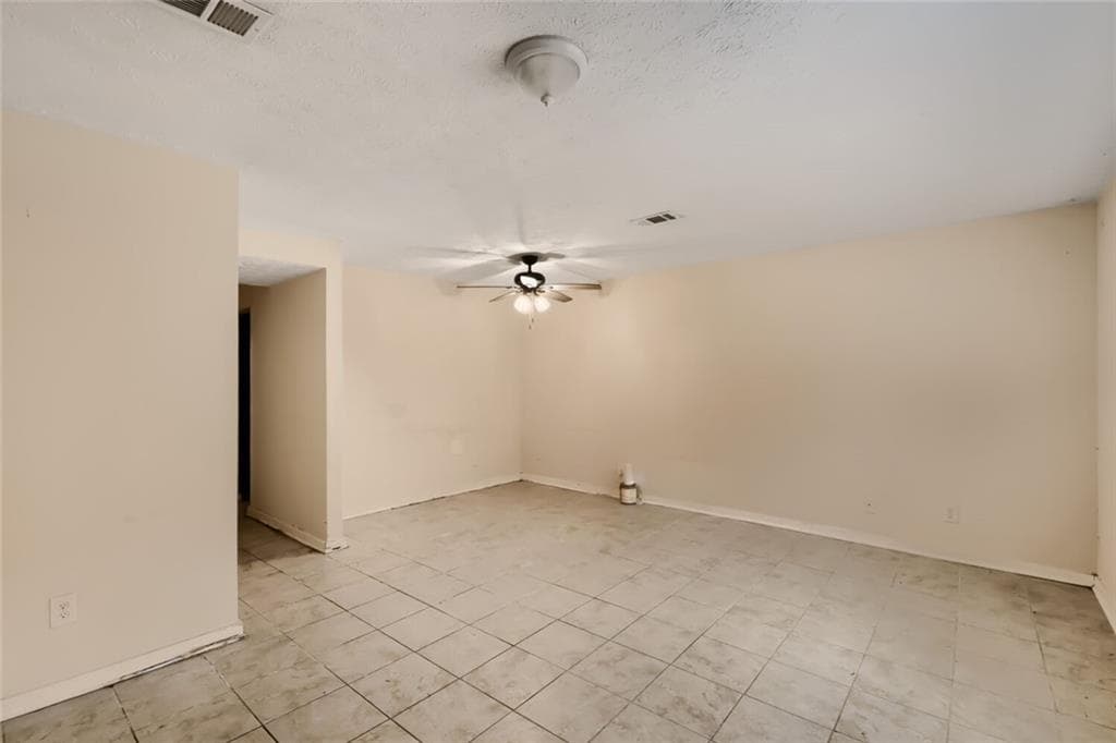 4 bedroom, 2 bathroom, 1,344 sq ft condominium for sale at 1789 Whitehall Forest Court, Atlanta, GA 30316 — photo 3
