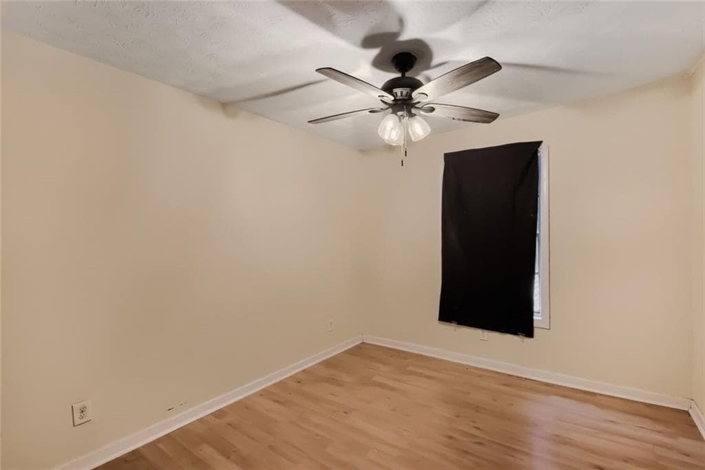 4 bedroom, 2 bathroom, 1,344 sq ft condominium for sale at 1789 Whitehall Forest Court, Atlanta, GA 30316 — photo 4