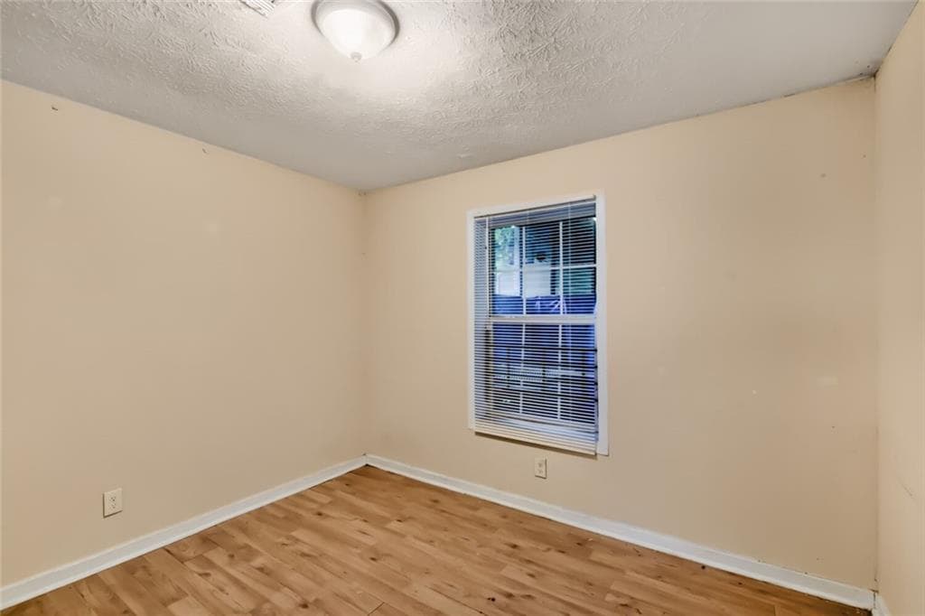 4 bedroom, 2 bathroom, 1,344 sq ft condominium for sale at 1789 Whitehall Forest Court, Atlanta, GA 30316 — photo 5