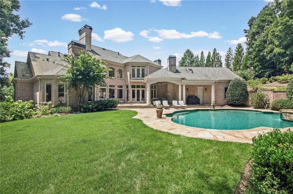 6 bedroom, 8 bathroom, 8,294 sq ft single family residence for sale at 5495 Claire Rose Lane, Sandy Springs, GA 30327 — photo 8