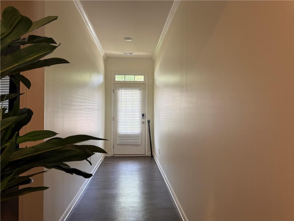 5 bedroom, 3 bathroom, 2,910 sq ft single family residence for rent at 1083 Shadow Glen Drive, Fairburn, GA 30213 for $2,850 a month — photo 4