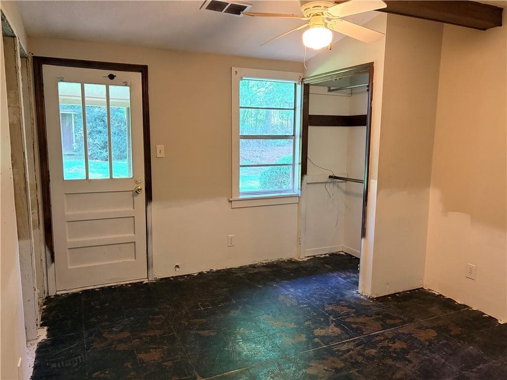 3 bedroom, 2 bathroom, 1,375 sq ft single family residence under contract at 861 Eva Kennedy Road, Suwanee, GA 30024 — photo 9