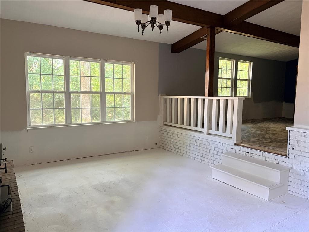3 bedroom, 2 bathroom, 1,375 sq ft single family residence under contract at 861 Eva Kennedy Road, Suwanee, GA 30024 — photo 3
