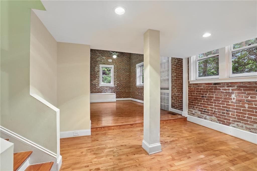 2 bedroom, 3 bathroom, 1,598 sq ft condominium for sale at 2840 Peachtree Road # 108, Atlanta, GA 30305 — photo 2