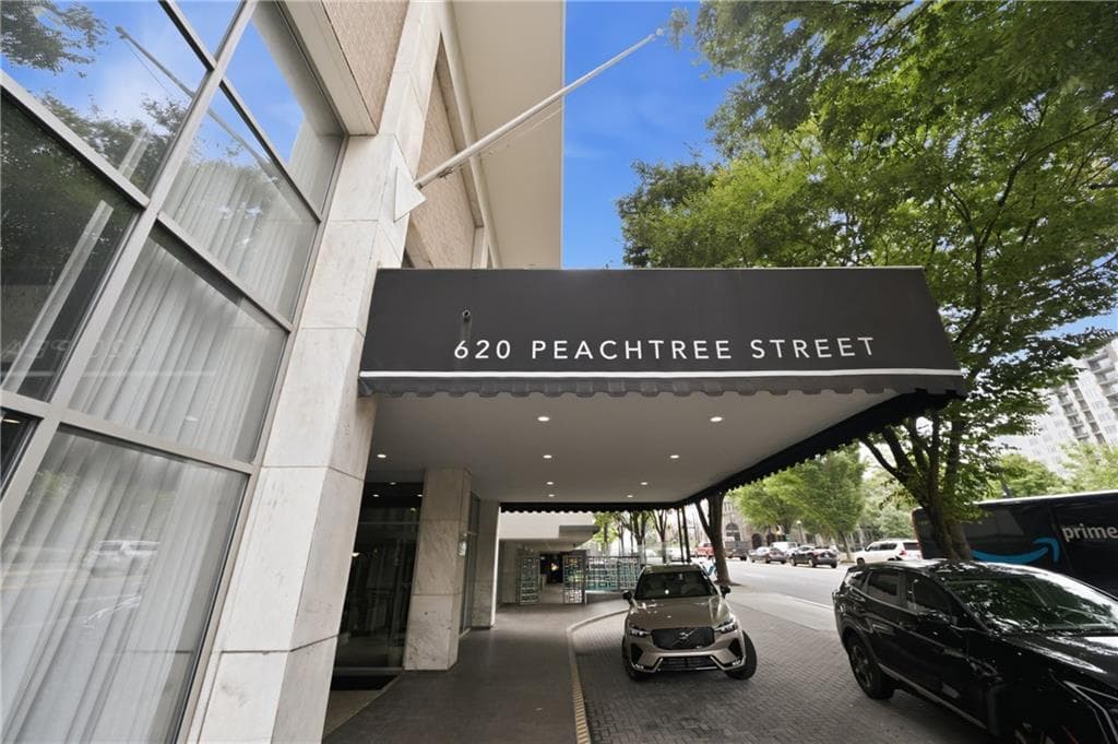 2 bedroom, 2 bathroom, 1,288 sq ft condominium for sale at 620 Peachtree Street 1613, Atlanta, GA 30308 — photo 5