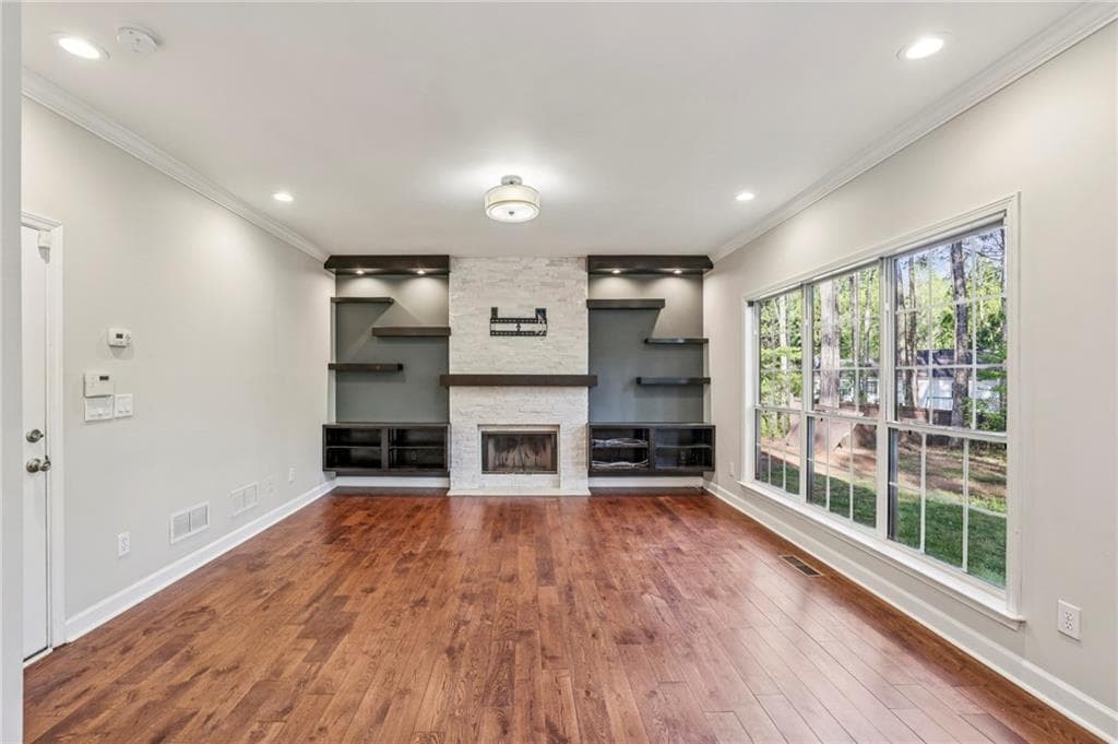 4 bedroom, 3 bathroom, 2,178 sq ft single family residence for rent at 615 Tammany Pointe, Alpharetta, GA 30004 for $3,500 a month — photo 3