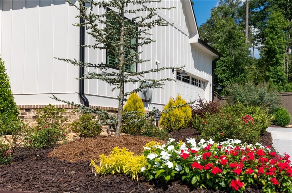 3 bedroom, 2 bathroom, 1,915 sq ft single family residence for sale at 253 London Road, Ball Ground, GA 30107 — photo 5