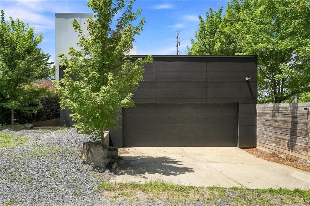 3 bedroom, 3 bathroom, 2,588 sq ft single family residence for sale at 56 Moreland Avenue, Atlanta, GA 30316 — photo 8