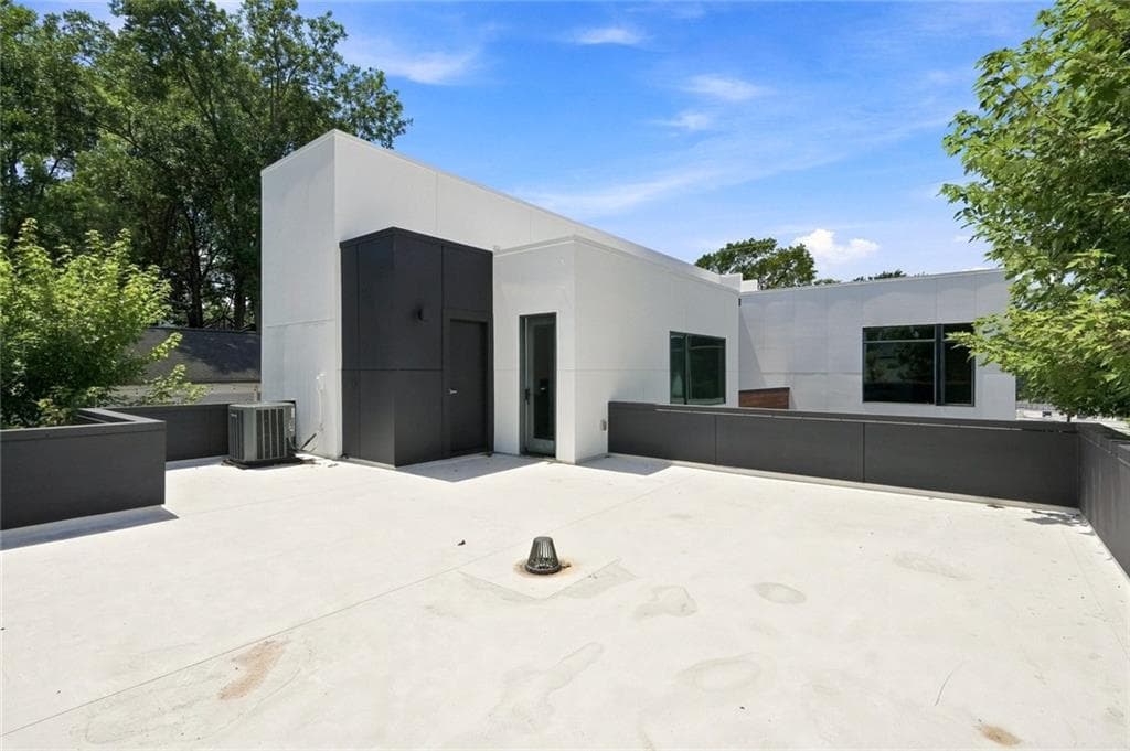 3 bedroom, 3 bathroom, 2,588 sq ft single family residence for sale at 56 Moreland Avenue, Atlanta, GA 30316 — photo 4