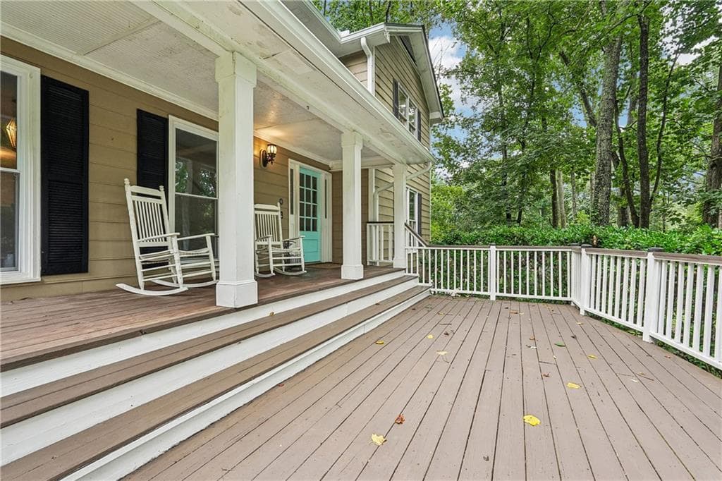 4 bedroom, 4 bathroom, 2,952 sq ft single family residence for sale at 3743 Sawanee Drive, Marietta, GA 30062 — photo 3