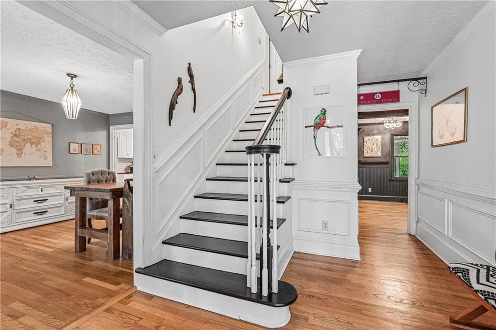 4 bedroom, 4 bathroom, 2,952 sq ft single family residence for sale at 3743 Sawanee Drive, Marietta, GA 30062 — photo 4