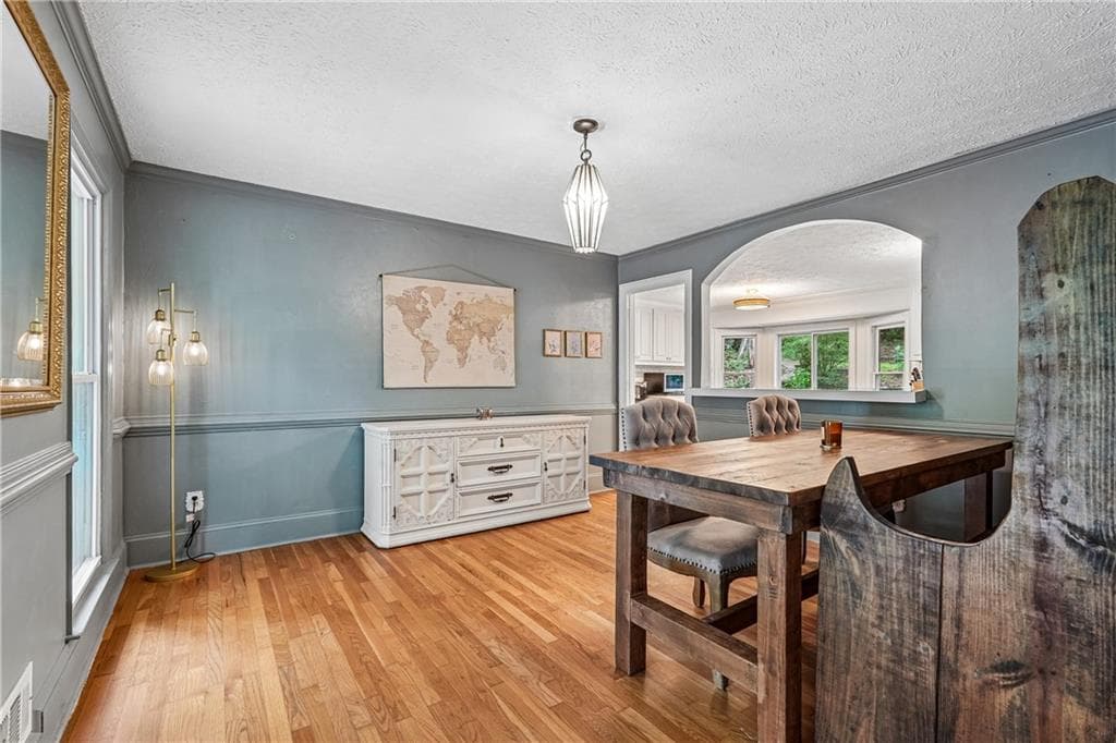 4 bedroom, 4 bathroom, 2,952 sq ft single family residence for sale at 3743 Sawanee Drive, Marietta, GA 30062 — photo 5