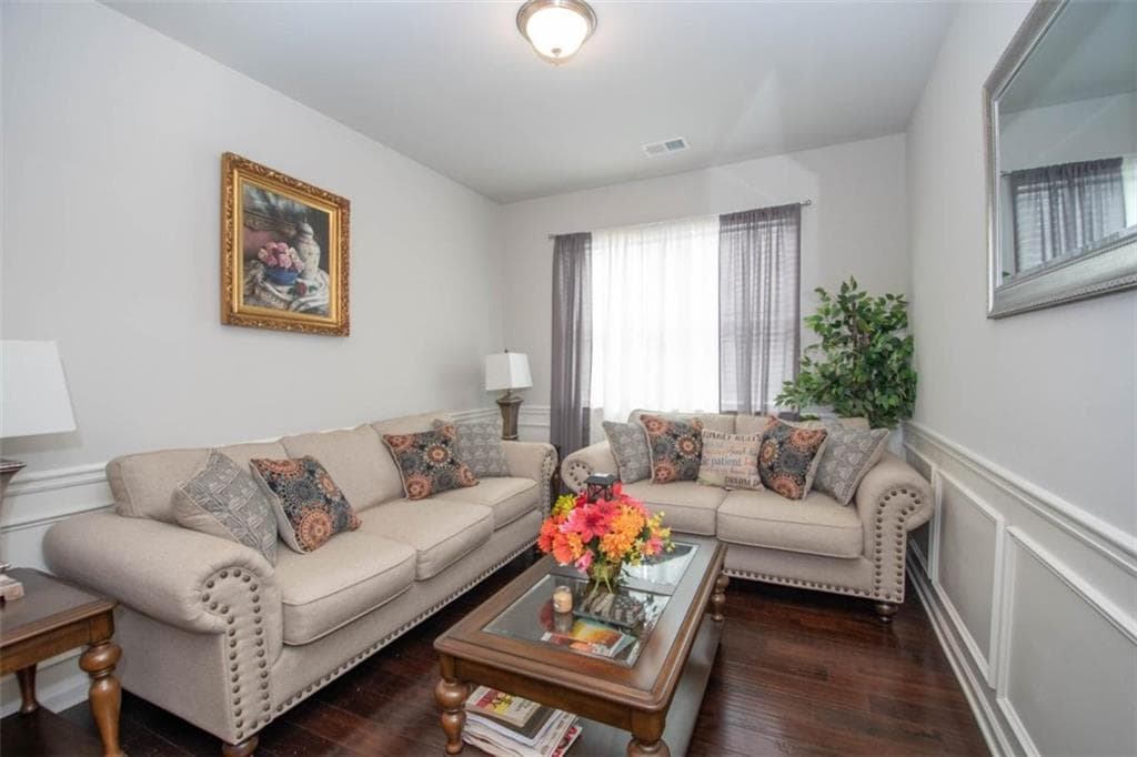 3 bedroom, 2 bathroom, 2,299 sq ft single family residence for sale at 531 Carleton Place, Locust Grove, GA 30248 — photo 7