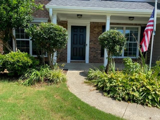 5 bedroom, 3 bathroom, 2,936 sq ft single family residence for sale at 425 Beckenham Walk Drive, Dacula, GA 30019 — photo 2