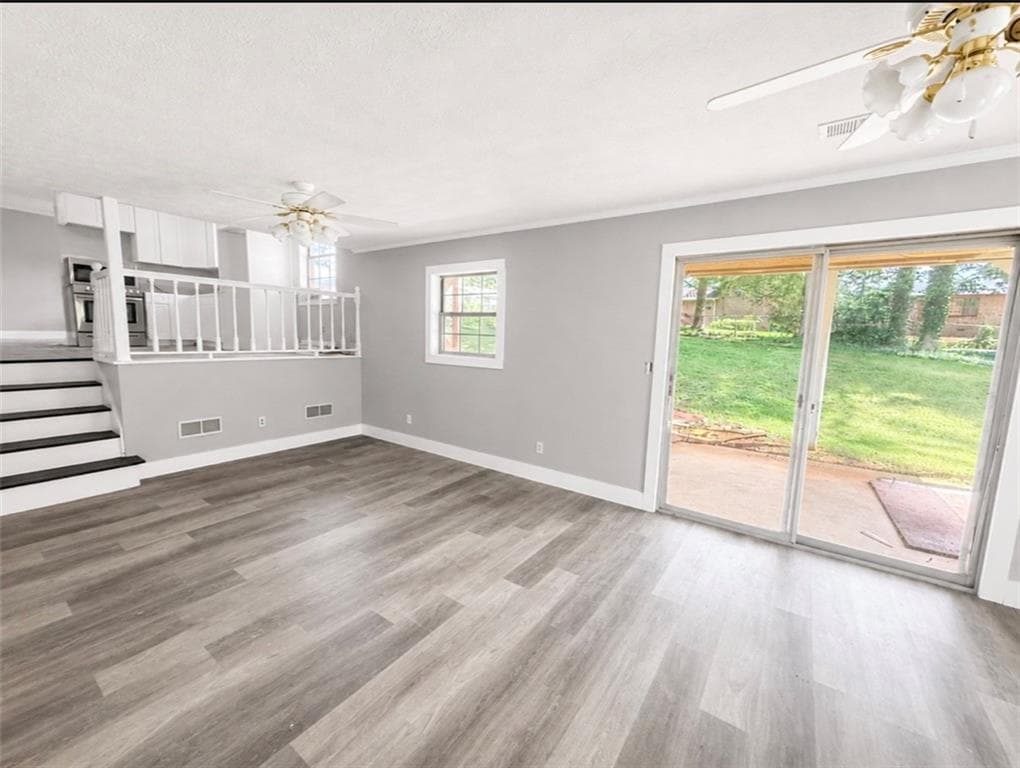 3 bedroom, 3 bathroom, 1,949 sq ft single family residence for sale at 2289 Aurie Drive, Decatur, GA 30034 — photo 4