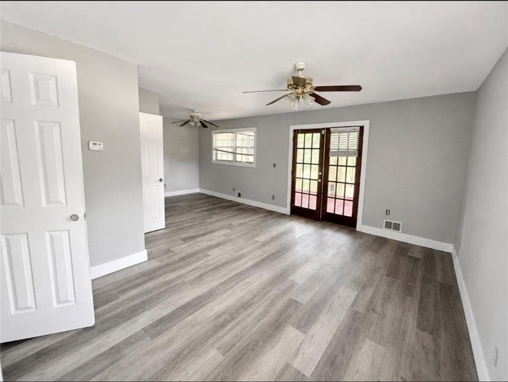3 bedroom, 3 bathroom, 1,949 sq ft single family residence for sale at 2289 Aurie Drive, Decatur, GA 30034 — photo 9