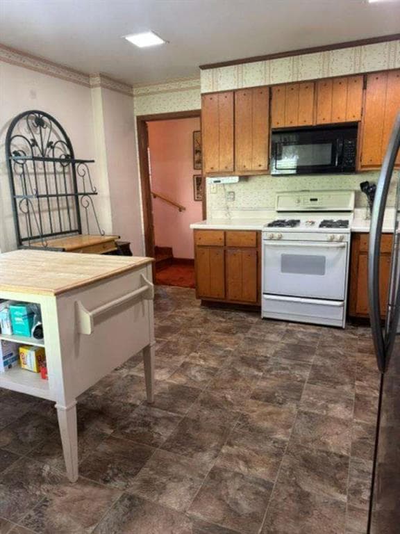 3 bedroom, 3 bathroom, 2,193 sq ft single family residence for sale at 103 Sherwood Drive, Cedartown, GA 30125 — photo 6