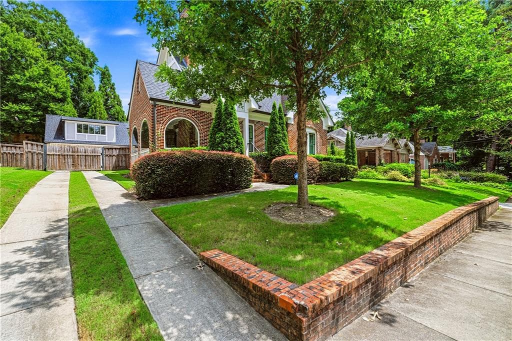 5 bedroom, 4 bathroom, 3,592 sq ft single family residence under contract at 463 Burlington Road, Atlanta, GA 30307