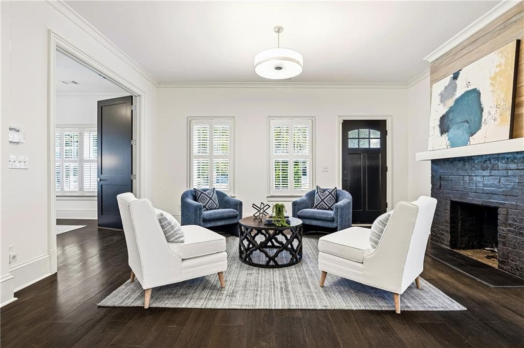 5 bedroom, 4 bathroom, 3,592 sq ft single family residence under contract at 463 Burlington Road, Atlanta, GA 30307 — photo 2