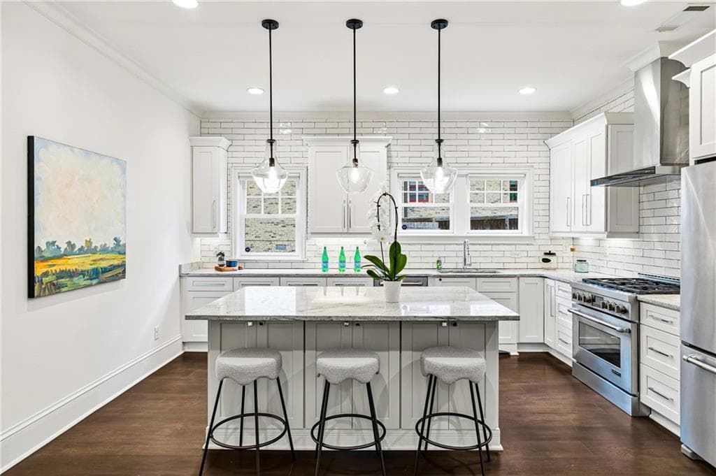 5 bedroom, 4 bathroom, 3,592 sq ft single family residence under contract at 463 Burlington Road, Atlanta, GA 30307 — photo 8