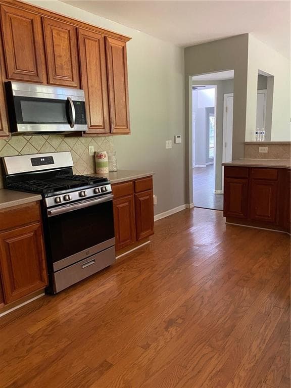 5 bedroom, 3 bathroom, 2,936 sq ft single family residence for rent at 425 Beckenham Walk Drive, Dacula, GA 30019 for $2,580 a month — photo 9