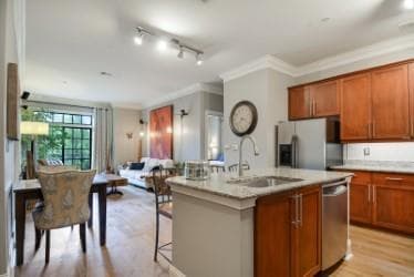 2 bedroom, 2 bathroom, 1,089 sq ft condominium for rent at 1055 Piedmont Avenue 204, Atlanta, GA 30309 for $3,200 a month — photo 3