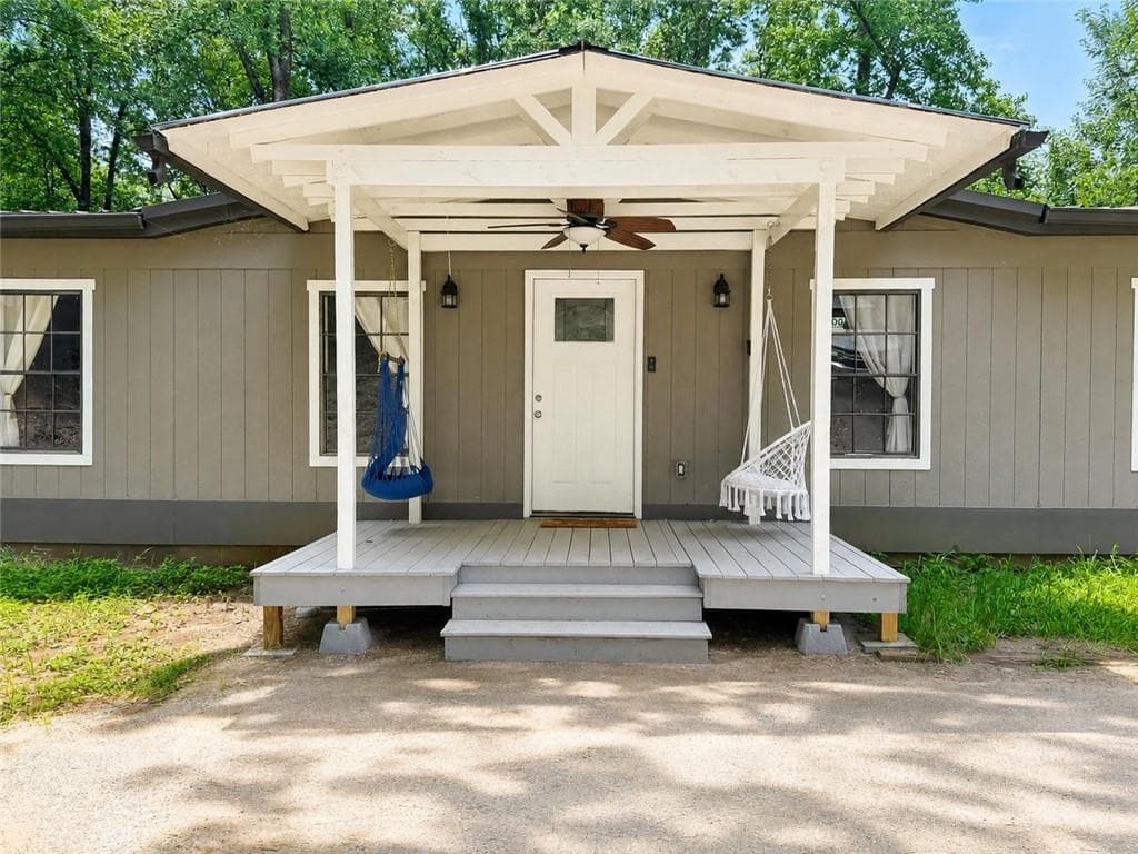 3 bedroom, 2 bathroom, 1,680 sq ft single family residence for rent at 6555 Akins Way, Cumming, GA 30041 for $1,950 a month — photo 1 of 12