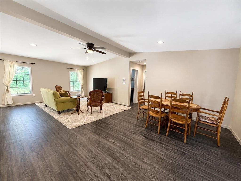 3 bedroom, 2 bathroom, 1,680 sq ft single family residence for rent at 6555 Akins Way, Cumming, GA 30041 for $1,950 a month — photo 4