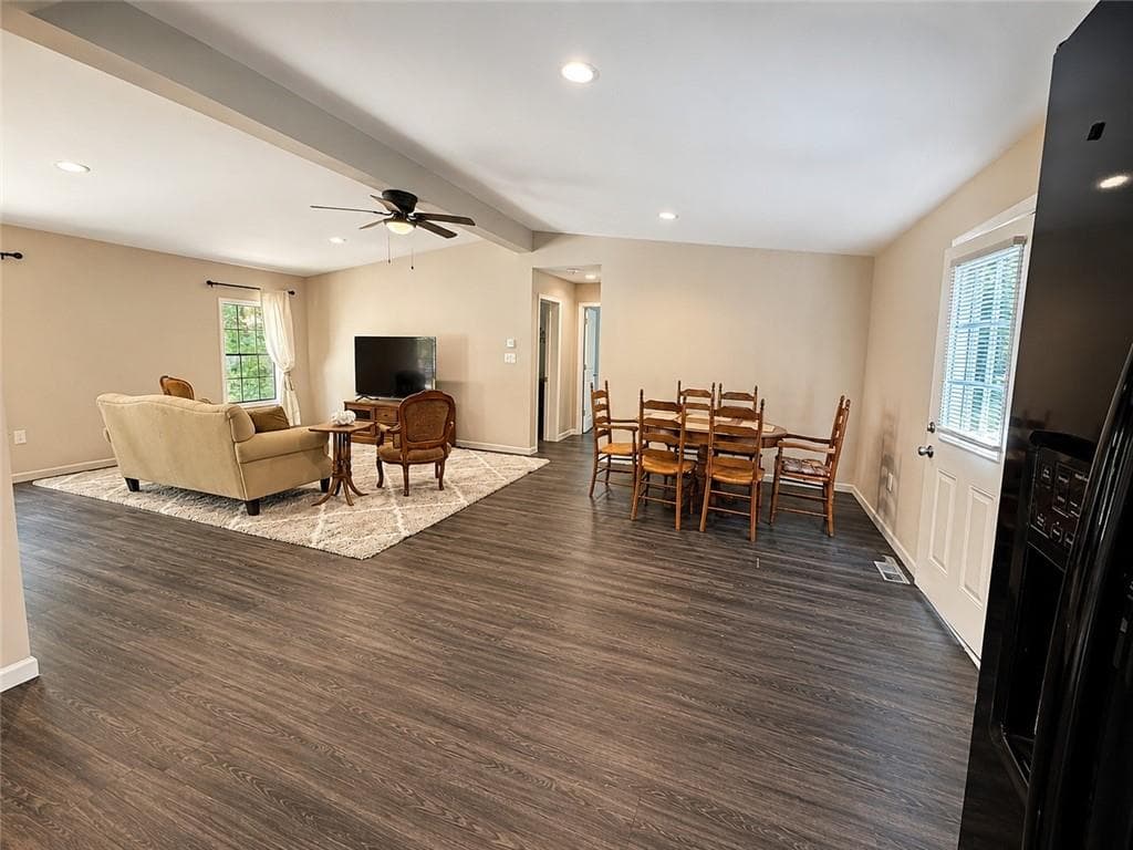 3 bedroom, 2 bathroom, 1,680 sq ft single family residence for rent at 6555 Akins Way, Cumming, GA 30041 for $1,950 a month — photo 9