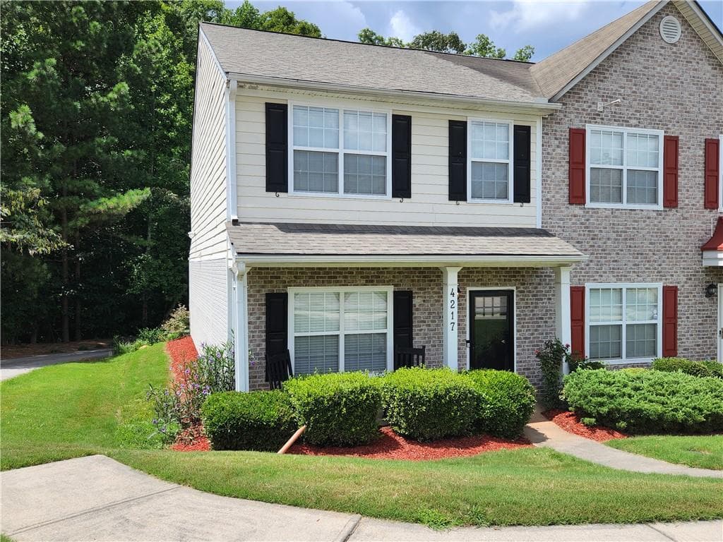 3 bedroom, 3 bathroom, 1,460 sq ft townhouse for rent at 4217 Legacy Square, Atlanta, GA 30349 for $1,850 a month