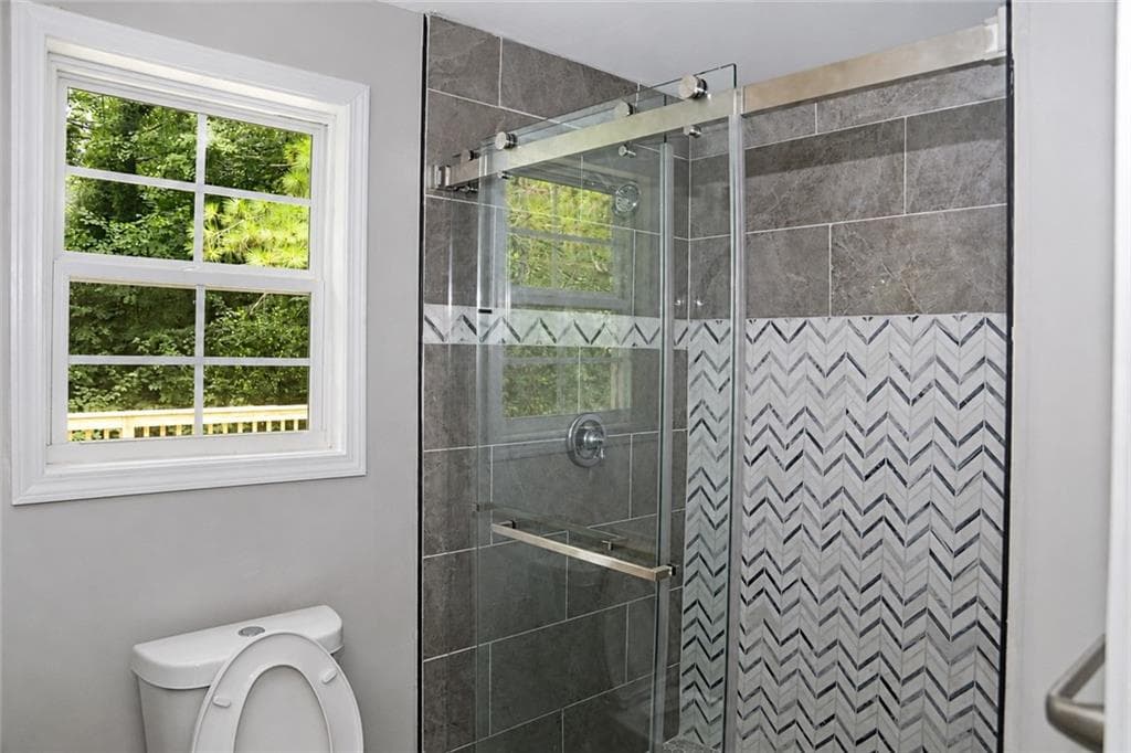 3 bedroom, 2 bathroom, 1,200 sq ft single family residence for sale at 2911 Macon Drive, Atlanta, GA 30354 — photo 6