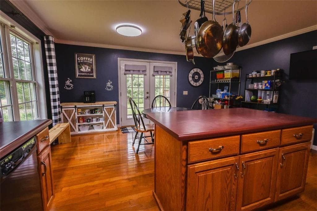 3 bedroom, 2 bathroom, 1,960 sq ft single family residence for sale at 221 Chigger Ridge Road, Carnesville, GA 30521 — photo 4