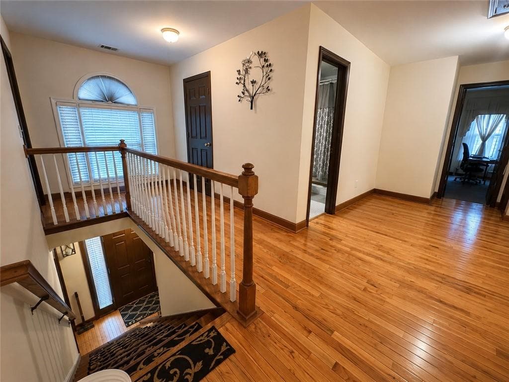 6 bedroom, 4 bathroom, 3,272 sq ft single family residence for sale at 530 Oxford Crest Court, Lawrenceville, GA 30043 — photo 10