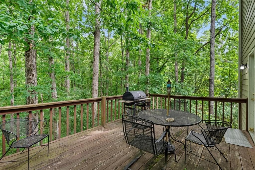 4 bedroom, 4 bathroom, 2,868 sq ft single family residence for sale at 165 Hayes Circle, Rex, GA 30273 — photo 5