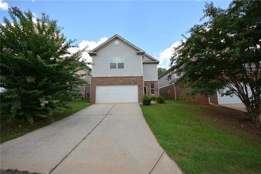 4 bedroom, 3 bathroom, 2,163 sq ft single family residence for sale at 167 Daisy Circle, Mcdonough, GA 30252 — photo 3