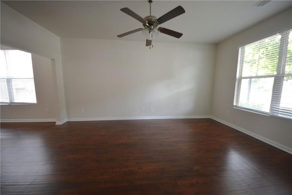 4 bedroom, 3 bathroom, 2,163 sq ft single family residence for sale at 167 Daisy Circle, Mcdonough, GA 30252 — photo 7