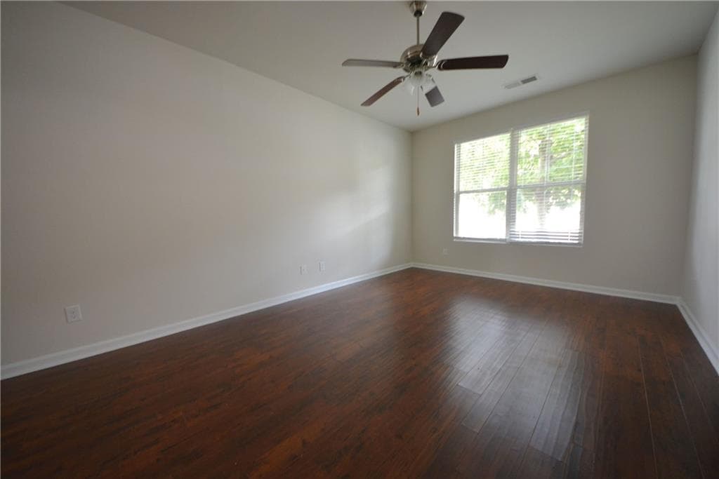 4 bedroom, 3 bathroom, 2,163 sq ft single family residence for sale at 167 Daisy Circle, Mcdonough, GA 30252 — photo 8