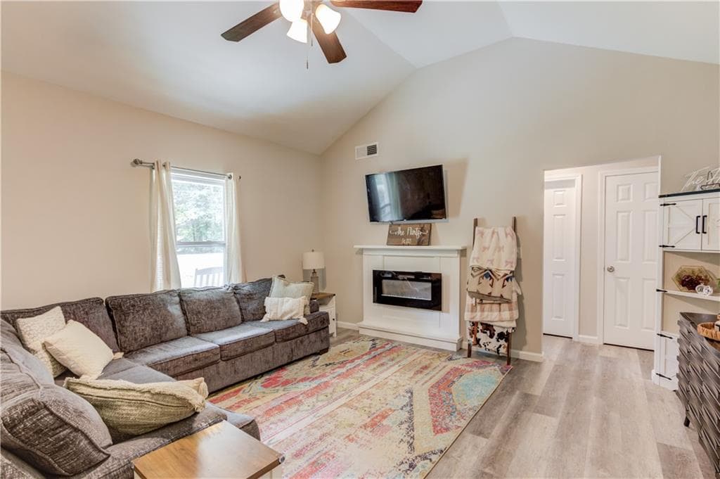 3 bedroom, 2 bathroom, 1,411 sq ft single family residence for sale at 418 Starrs Bridge Road, Canon, GA 30520 — photo 8